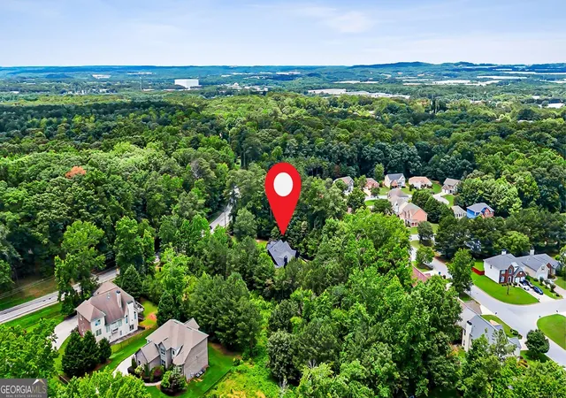 Photo 4 of Single family home for sale at 1236 Boat Rock Rd SW, Atlanta, GA 30331 | MLS# 10838177 | Listing updated on 2026-09-09