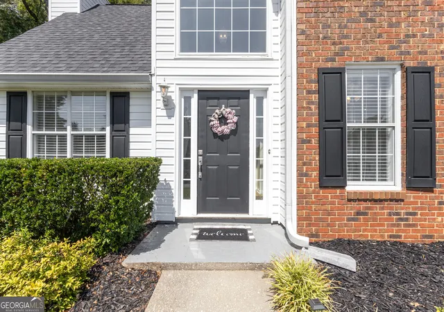 Photo 3 of Sale Pending at 10 Teal Ct, Senoia, GA 30276 | MLS# 10850643 | Listing updated on 2026-09-23