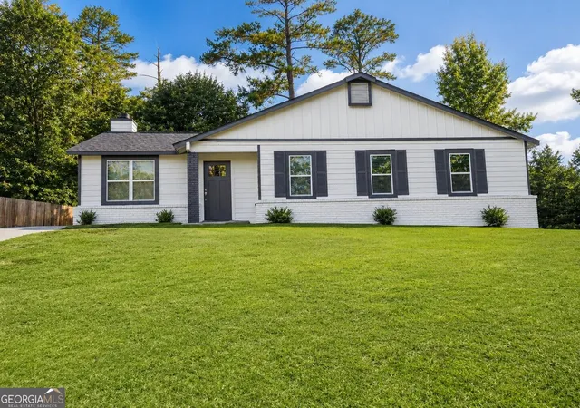 Photo 1 of Sale Pending at 7791 Chase Woods Dr, Jonesboro, GA 30236 | MLS# 10829862 | Listing updated on 2026-09-10