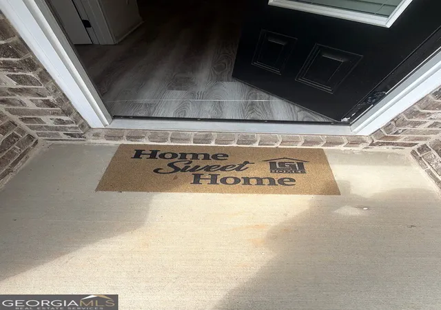 Photo 3 of Single family home for sale at 132 Bluegill Dr, Jefferson, GA 30549 | MLS# 10850788 | Listing updated on 2026-10-06