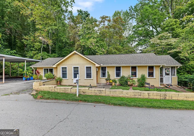 Photo 1 of Single family home for sale at 98 Pickett Hl St, Clayton, GA 30525 | MLS# 10848707 | Listing updated on 2026-10-02
