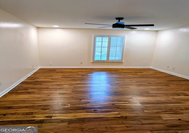 Listing Photo 4 - Condo for sale in building located at 6700 Roswell Rd, Atlanta, GA 30328 - Unit #UNIT 7A