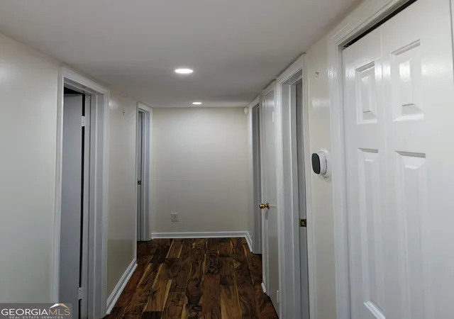 Listing Photo 5 - Condo for sale in building located at 6700 Roswell Rd, Atlanta, GA 30328 - Unit #UNIT 7A