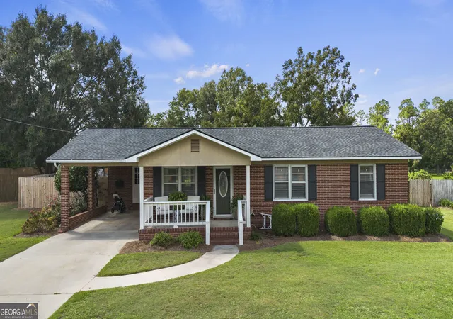 Photo 1 of Single family home for sale at 143 Old Swainsboro Rd, Twin City, GA 30471 | MLS# 10843116 | Listing updated on 2026-09-10