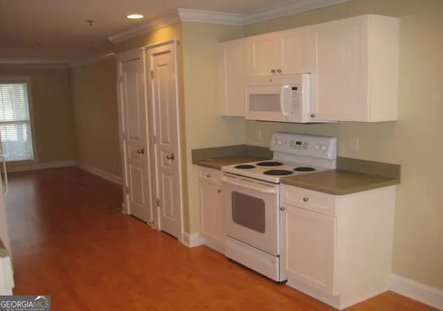 Photo 3 of Condo for sale at 1035 Barnett Shls Rd #912, Athens, GA 30605 | MLS# 10852802 | Listing updated on 2026-10-08