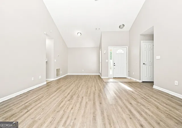Photo 3 of Sale Pending at 3924 Old Ivy Ct, Ellenwood, GA 30294 | MLS# 10838750 | Listing updated on 2026-09-14