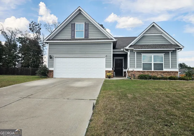 Single family home for sale at 17 Rambling Oaks Dr NE, Rome, GA 30165 | MLS# 10851629