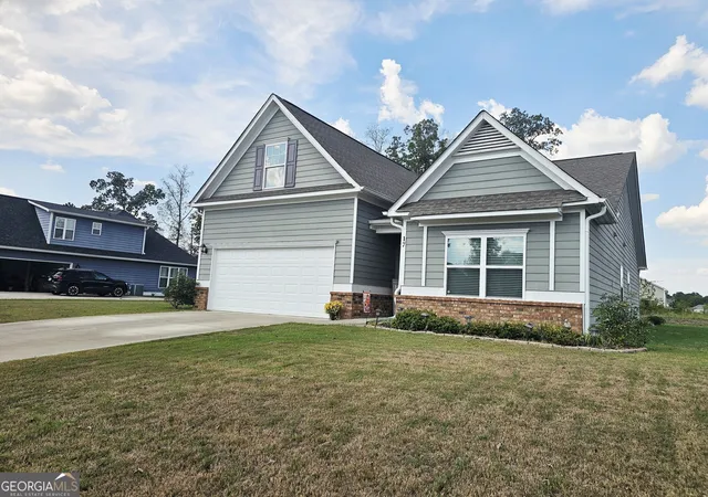 Photo 2 of Single family home for sale at 17 Rambling Oaks Dr Ne, Rome, GA 30165 | MLS# 10851629 | Listing updated on 2026-10-07