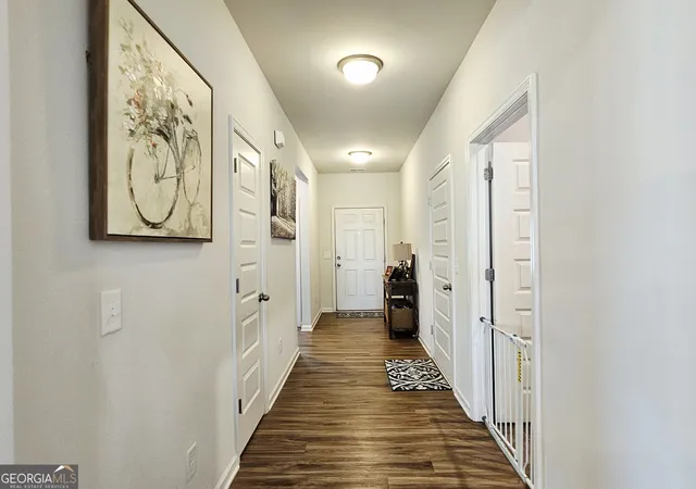 Photo 4 of Single family home for sale at 17 Rambling Oaks Dr NE, Rome, GA 30165 | MLS# 10851629 | Listing updated on 2026-10-07