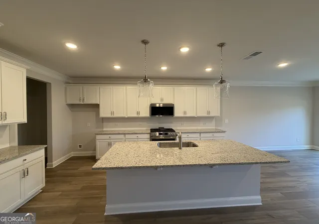 Photo 3 of Townhouse for sale at 4 Trace Blf, Dawsonville, GA 30534 | MLS# 10765934 | Listing updated on 2026-09-11