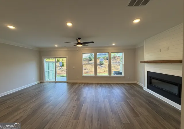 Photo 4 of Townhouse for sale at 4 Trace Blf, Dawsonville, GA 30534 | MLS# 10765934 | Listing updated on 2026-09-11