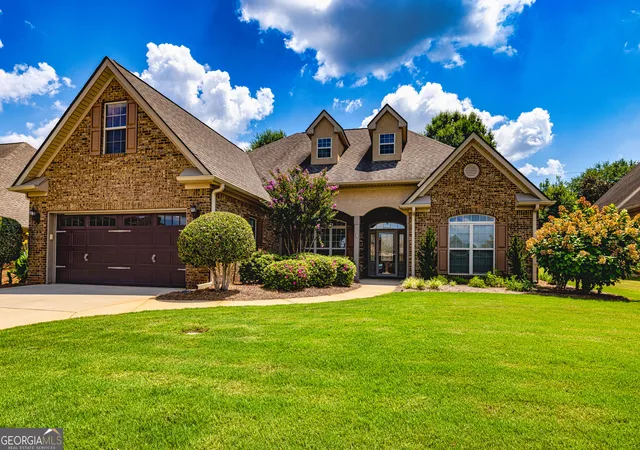 Photo 1 of Single family home for sale at 304 Relative Trl, Mcdonough, GA 30253 | MLS# 10841030 | Listing updated on 2026-09-19