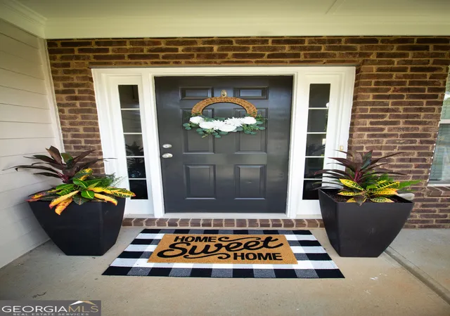 Photo 3 of Single family home for sale at 100 Inverness Ave, Newnan, GA 30263 | MLS# 10833056 | Listing updated on 2026-09-15