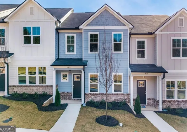 Photo 2 of Townhouse for sale at 405 Whitehorse Way #40, Conyers, GA 30094 | MLS# 10849155 | Listing updated on 2026-10-07