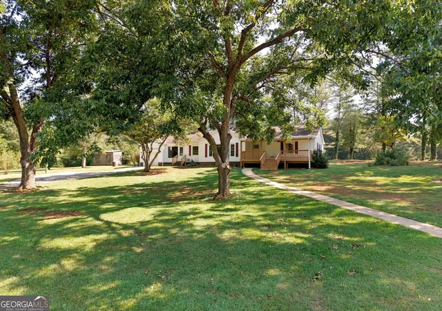 Photo 1 of Single family home for sale at 8 Perry Farm Rd Sw, Cave Spring, GA 30124 | MLS# 10838023 | Listing updated on 2026-09-16