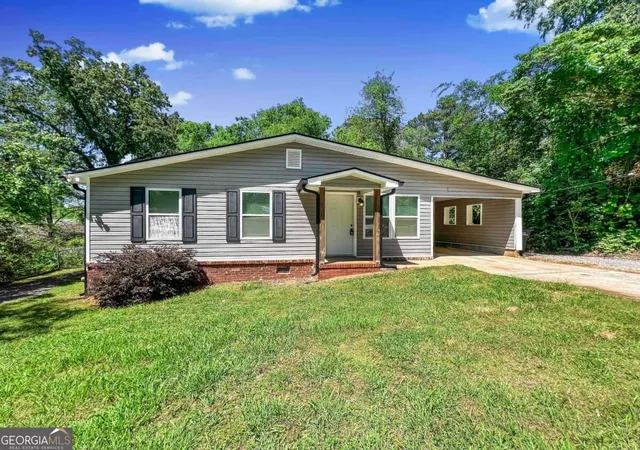 Photo 2 of Single family home for sale at 18 Mockingbird Dr, Cartersville, GA 30120 | MLS# 10841807 | Listing updated on 2026-09-08