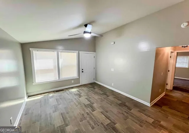 Photo 3 of Single family home for sale at 18 Mockingbird Dr, Cartersville, GA 30120 | MLS# 10841807 | Listing updated on 2026-09-08
