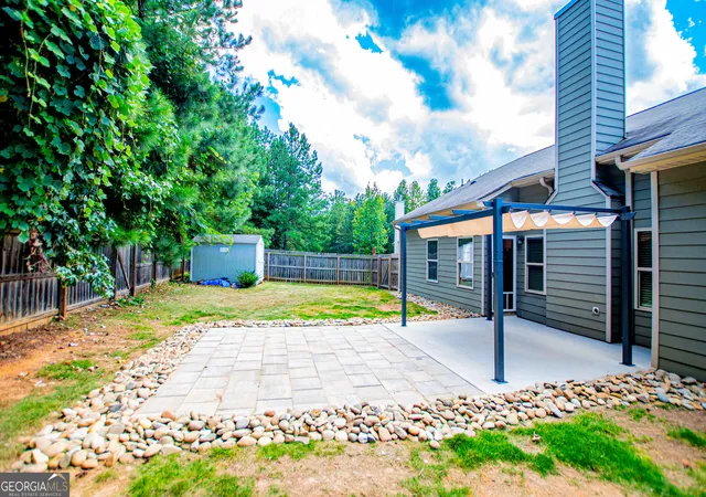 Photo 3 of Sale Pending at 305 Spruce Crk Ln, Temple, GA 30179 | MLS# 10847140 | Listing updated on 2026-09-18