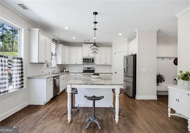 Photo 3 of Sale Pending at 104 Grace Arbor Ln, Dallas, GA 30132 | MLS# 10822972 | Listing updated on 2026-09-04