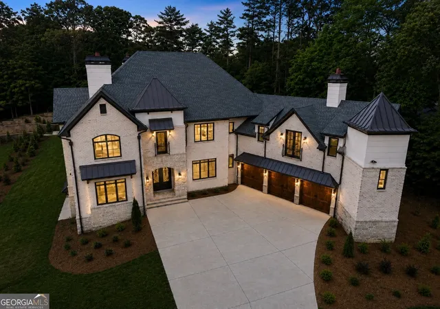 Photo 3 of Mansion for sale at 10745 Shallowford Rd, Roswell, GA 30075 | MLS# 10796827 | Listing updated on 2026-09-18