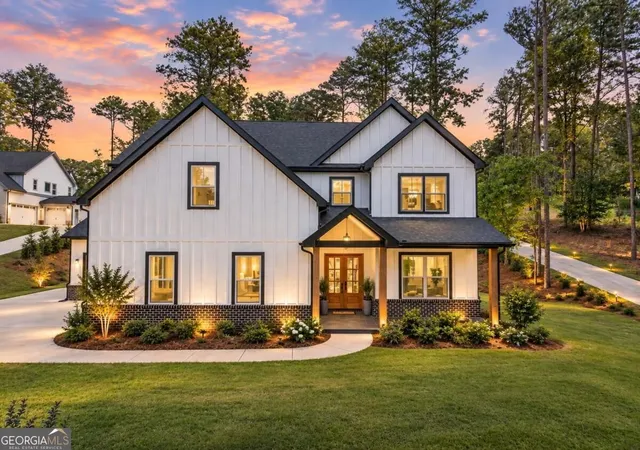 Single family home for sale at 83 Beech Crk Cir, Winder, GA 30680 | MLS# 10849725