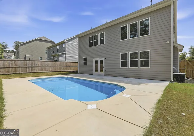 Photo 1 of Single family home for sale at 30 Braemore Ln, Newnan, GA 30263 | MLS# 10841562 | Listing updated on 2026-09-14