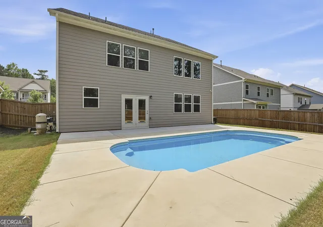 Photo 4 of Single family home for sale at 30 Braemore Ln, Newnan, GA 30263 | MLS# 10841562 | Listing updated on 2026-09-14
