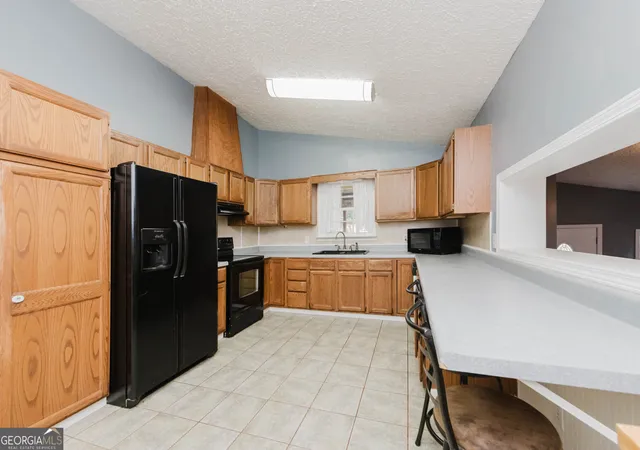 Photo 4 of Single family home for sale at 317 Sparta St, Warner Robins, GA 31088 | MLS# 10878945 | Listing updated on 2026-10-28