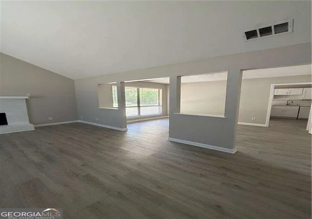 Photo 3 of Sale Pending at 504 6 Plymouth Ln, Alpharetta, GA 30009 | MLS# 10840674 | Listing updated on 2026-09-15