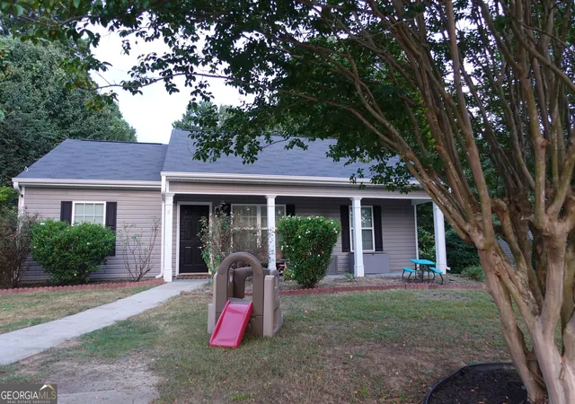 Photo 1 of Single family home for sale at 414 Harpy Eagle Dr, Winder, GA 30680 | MLS# 10839908 | Listing updated on 2026-09-04