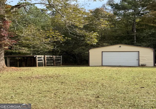 Photo 3 of Manufactured home for sale at 526 Lawrence Rd, Molena, GA 30258 | MLS# 10879544 | Listing updated on 2026-10-27