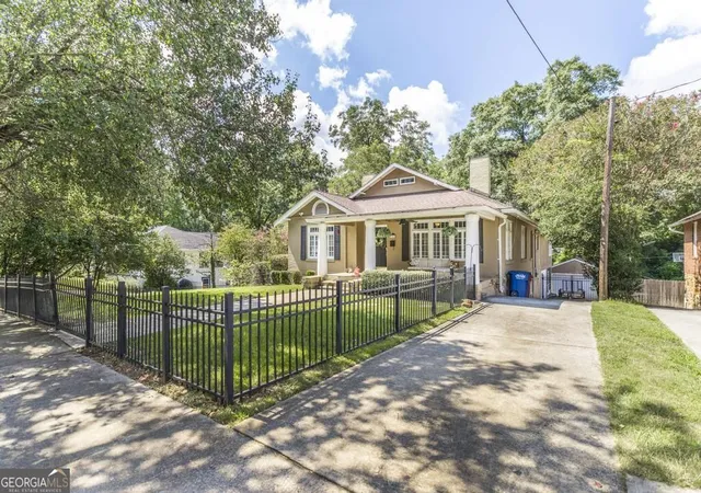 Photo 3 of Single family home for sale at 3460 Ridge Ave, Macon, GA 31204 | MLS# 10839436 | Listing updated on 2026-09-18
