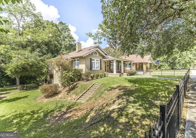 Photo 3 of Single family home for sale at 3460 Ridge Ave, Macon, GA 31204 | MLS# 10839436 | Listing updated on 2026-09-18