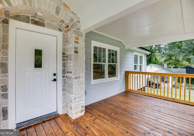 Photo 3 of Single family home for sale at 1057 Ferndale St, Stone Mountain, GA 30083 | MLS# 10853260 | Listing updated on 2026-09-25