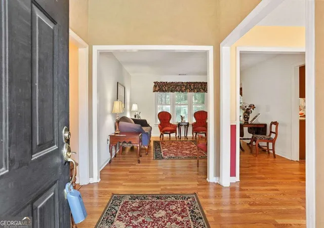 Photo 4 of Single family home for sale at 105 Farringdon Cir, Savannah, GA 31410 | MLS# 10840296 | Listing updated on 2026-09-20