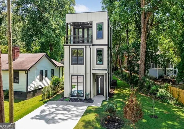 Photo 3 of Single family home for sale at 1776 S Gordon St Sw, Atlanta, GA 30310 | MLS# 10848105 | Listing updated on 2026-10-05