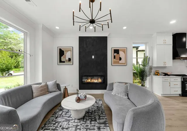 Photo 4 of Single family home for sale at 1776 S Gordon St SW, Atlanta, GA 30310 | MLS# 10848105 | Listing updated on 2026-10-05