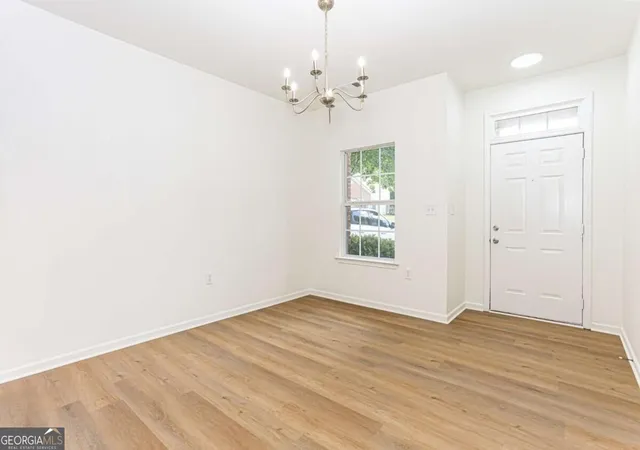Photo 4 of Townhouse for sale at 2486 Laurel Cir NW, Atlanta, GA 30311 | MLS# 10844718 | Listing updated on 2026-09-14