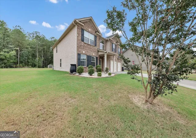 Photo 3 of Single family home for sale at 4748 Chickadee Ln, Ellenwood, GA 30294 | MLS# 10844079 | Listing updated on 2026-09-11
