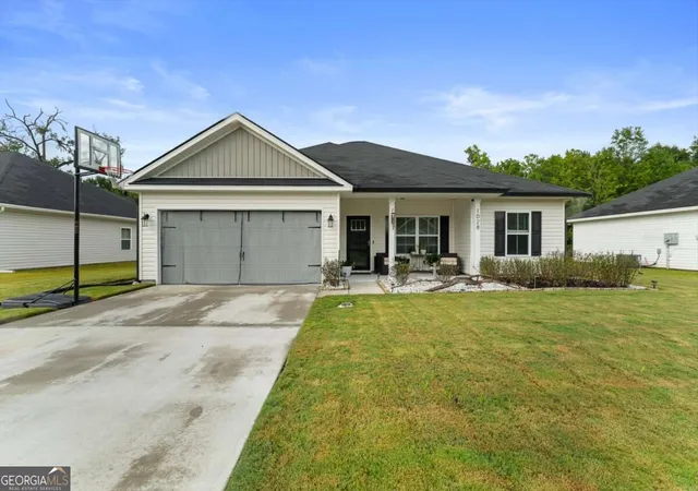 Photo 1 of Single family home for sale at 1028 Meloney Dr, Hinesville, GA 31313 | MLS# 10844789 | Listing updated on 2026-09-16