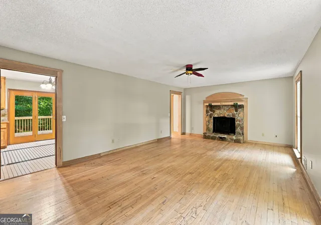 Photo 3 of Single family home for sale at 1513 Sandpiper Dr, Woodstock, GA 30189 | MLS# 10839347 | Listing updated on 2026-09-20