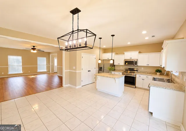 Photo 3 of Single family home for sale at 873 Westlawn Dr, Grovetown, GA 30813 | MLS# 10838413 | Listing updated on 2026-09-16