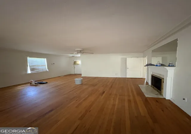 Photo 2 of Single family home for sale at 4075 Edgewood Cir, Columbus, GA 31907 | MLS# 10851911 | Listing updated on 2026-10-07