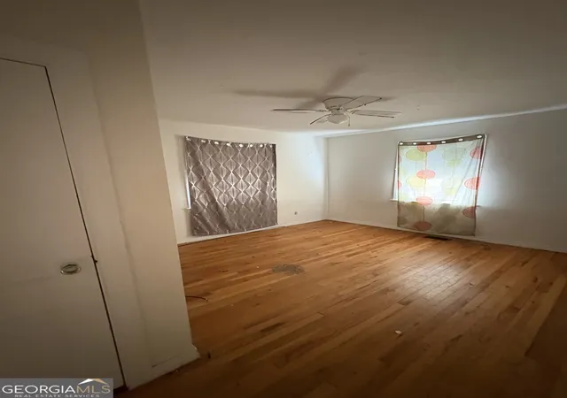 Photo 3 of Single family home for sale at 4075 Edgewood Cir, Columbus, GA 31907 | MLS# 10851911 | Listing updated on 2026-10-07