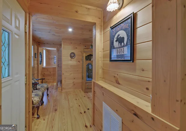 Photo 3 of Single family home for sale at 1055 Wolfpen Trl, Ellijay, GA 30536 | MLS# 10843229 | Listing updated on 2026-09-10