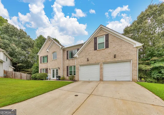 Photo 2 of Single family home for sale at 7165 Blair Chase Ct, Austell, GA 30168 | MLS# 10848170 | Listing updated on 2026-10-06