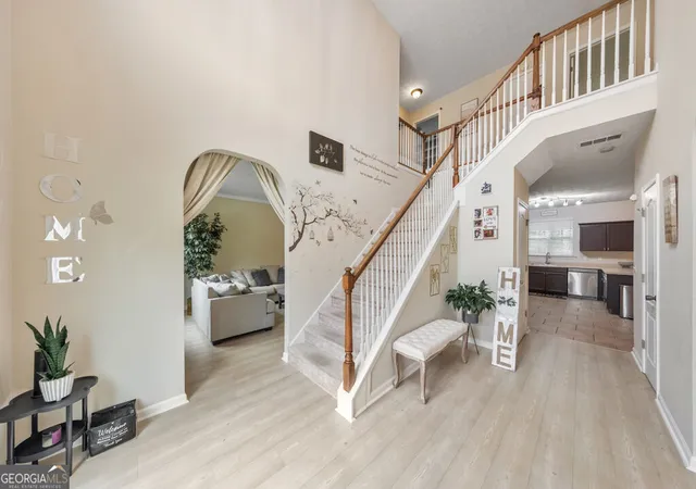 Photo 3 of Single family home for sale at 7165 Blair Chase Ct, Austell, GA 30168 | MLS# 10848170 | Listing updated on 2026-10-06