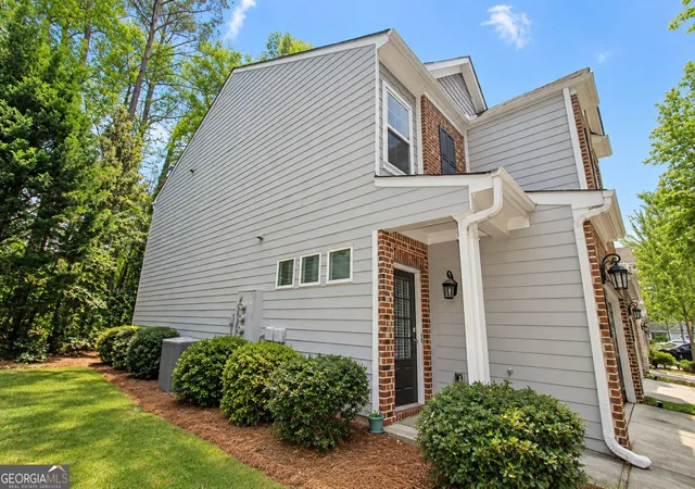 Photo 2 of Townhouse for sale at 2431 Norwood Park Xing, Atlanta, GA 30340 | MLS# 10727024 | Listing updated on 2026-09-09