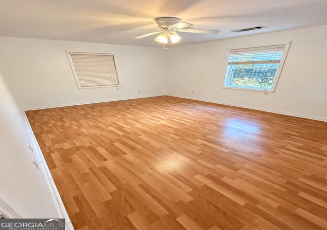 Photo 4 of Multi family home for sale at 3157 Old Jonesboro Rd, Hapeville, GA 30354 | MLS# 10876904 | Listing updated on 2026-10-28