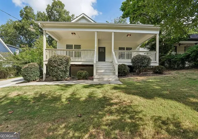 Photo 3 of Single family home for sale at 809 Dill Ave Sw, Atlanta, GA 30310 | MLS# 10845088 | Listing updated on 2026-09-26